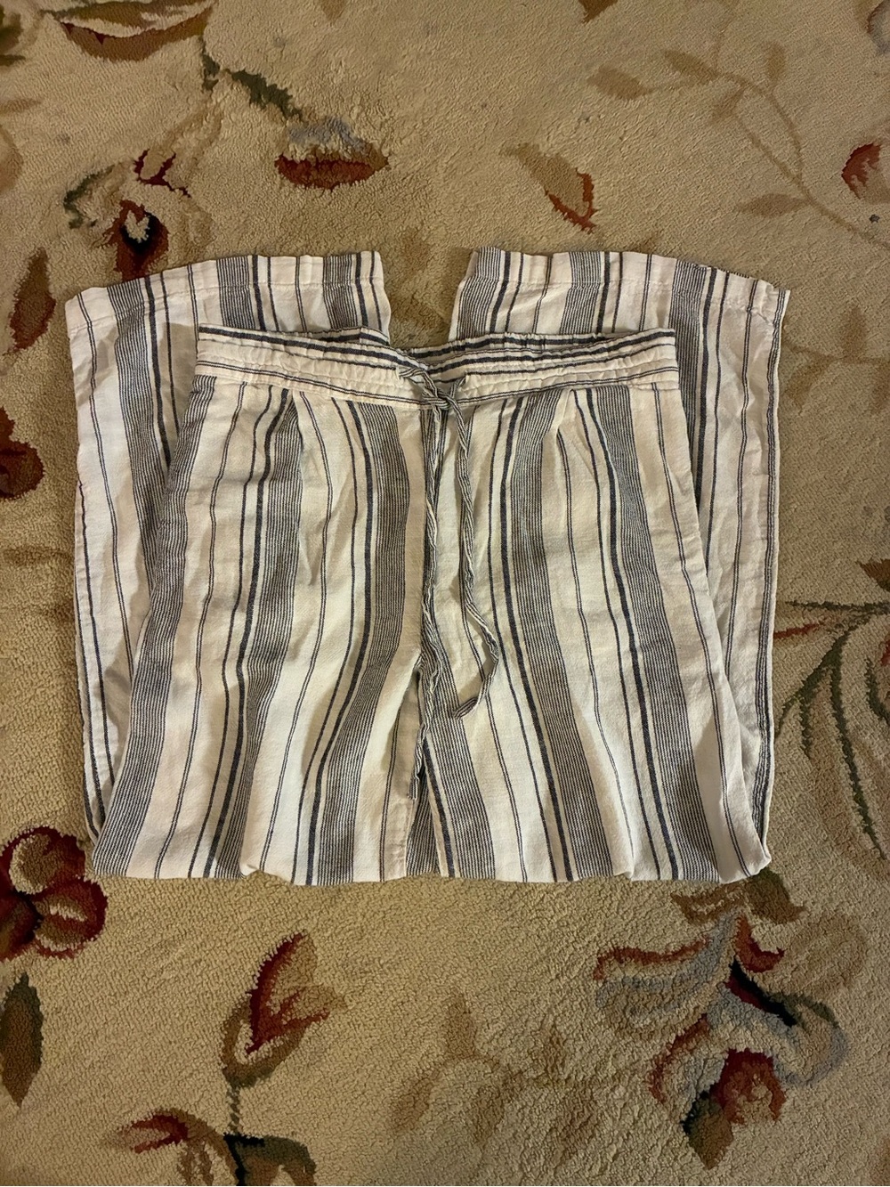 Striped Linen-Blend Women’s Drawstring Pants - White & Gray